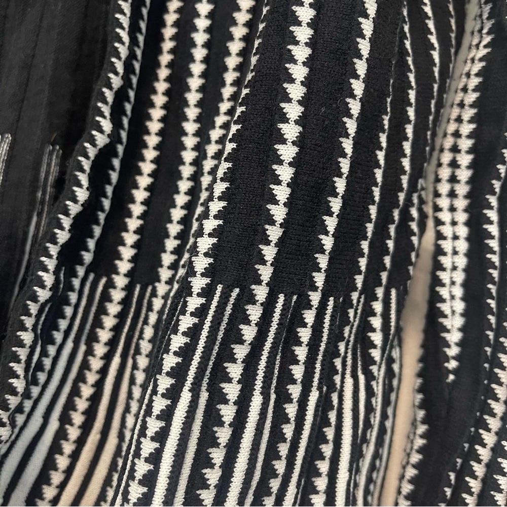 Black and White Cardigan - Picture 2 of 3